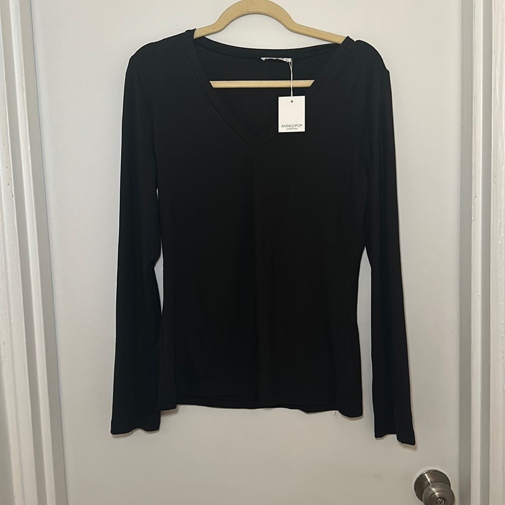NWT Essential Black Long Sleeve Top
